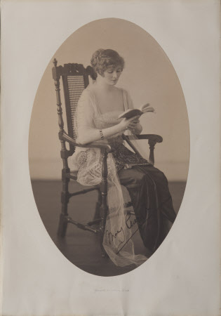 Mary Curzon, Countess Howe (1887-1962)
