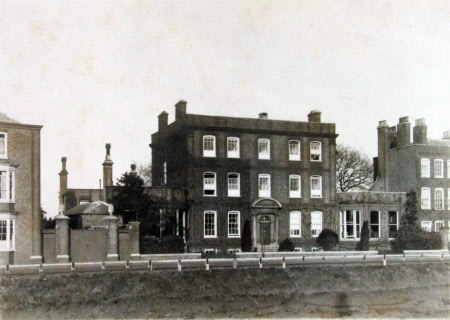 The front of Bank House