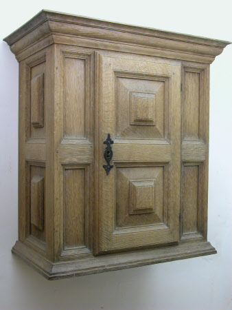 Hanging cupboard