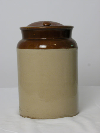 Storage jar with lid