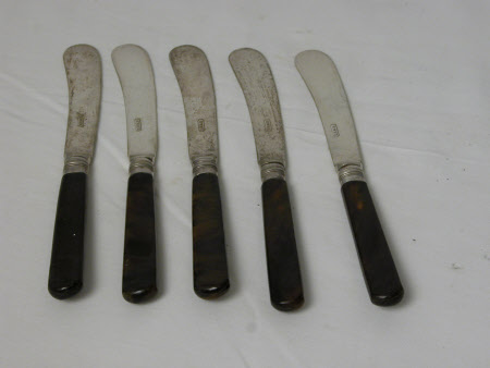 Butter knife