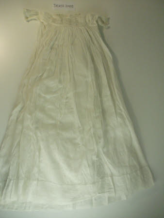 Doll's long robe