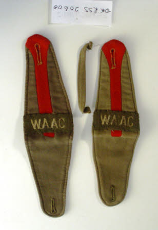 Military epaulette