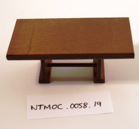 Doll's house table