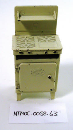Doll's house cooker