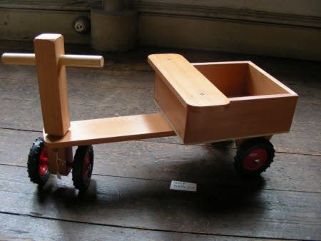 Sit-on-toy