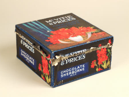 Biscuit tin