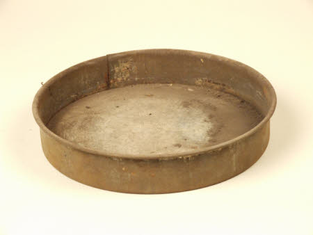 Cake tin