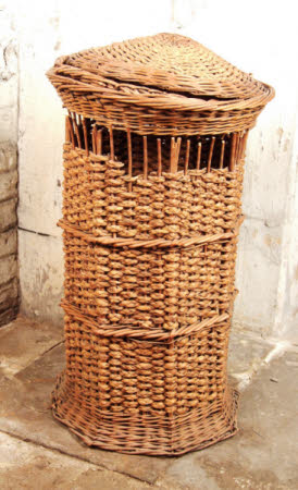 Linen basket