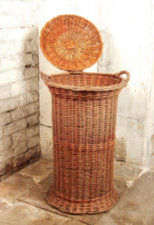 Linen basket