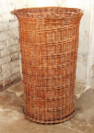 Linen basket