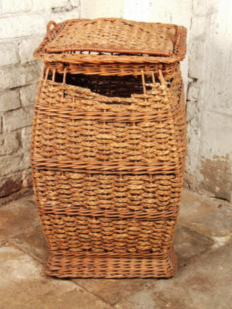 Linen basket
