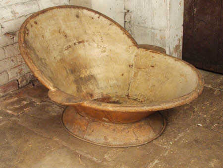 Hip bath