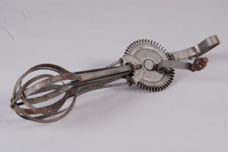 Rotary whisk