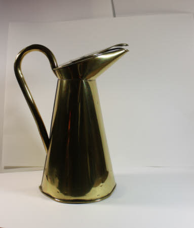 Hot water can