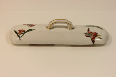 Toothbrush tray cover