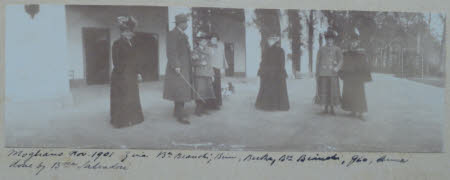 Costanza Hulton (née Mazini) (1863-1939), Gioconda Mary Hulton (1887-1940) and Edith Teresa Hulton, ...