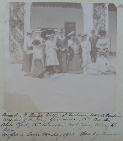 The Hulton family, with the Bianchis, the Arfwedssons, Therese Reiss, Mary Wenckheim, Alice Pfeil, ...