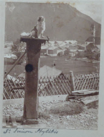 Torà as St. Simeon Stylites