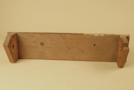 Roller towel holder