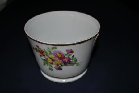 Sugar bowl and stand