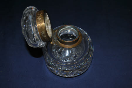 Inkstand