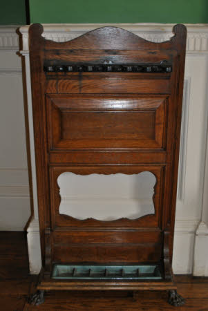 Billiard cue stand