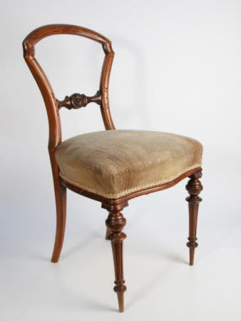 Balloon back chair