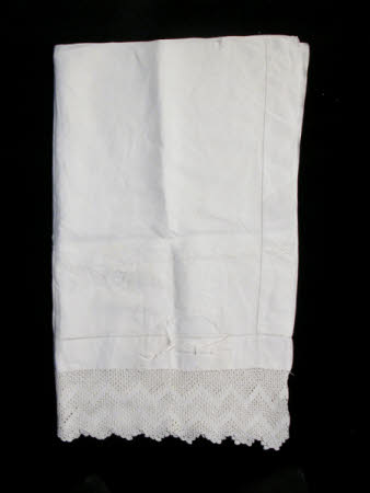 Shelf cover