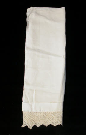 Shelf cover