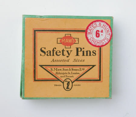 Safety pin