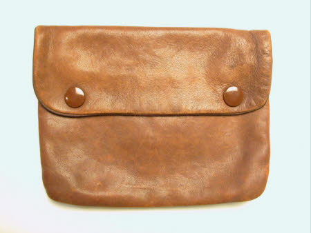 Tobacco pouch