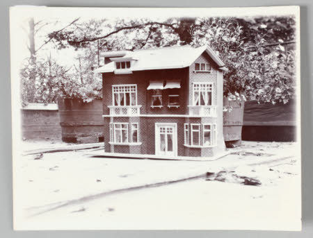 The doll's house