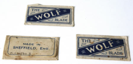Razor blade