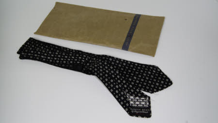 Tie