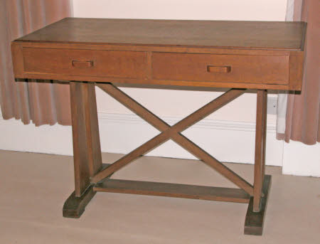 Dressing table