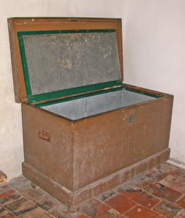 Ice chest