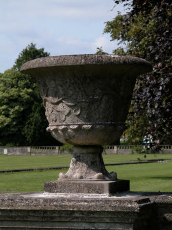 Urn