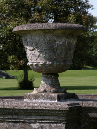 Urn