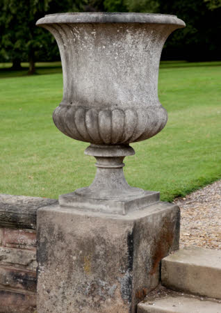Urn