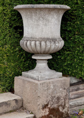 Urn