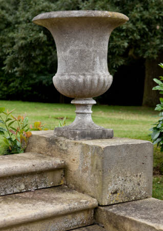 Urn
