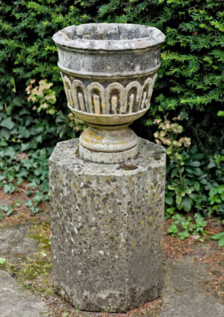 Urn