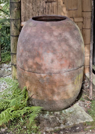 Water basin