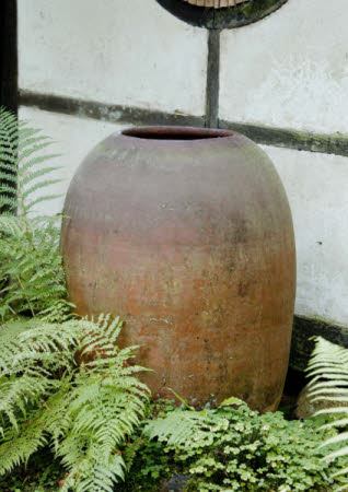 Water basin