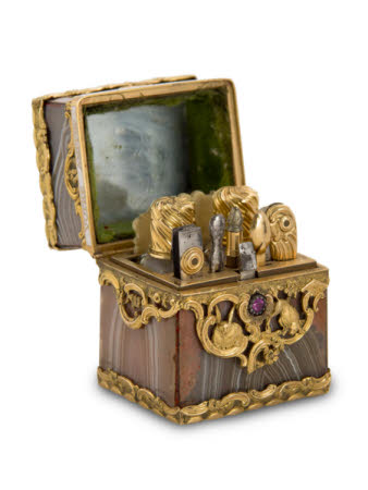 Necessaire case