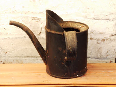 Oil jug