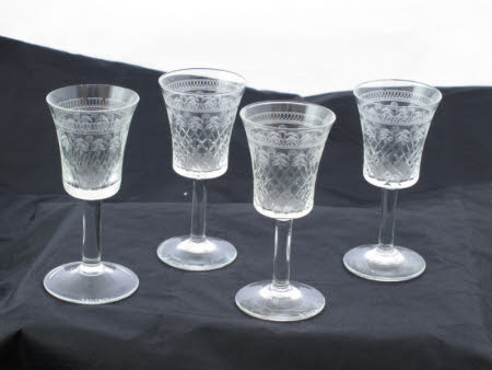 Liqueur glass