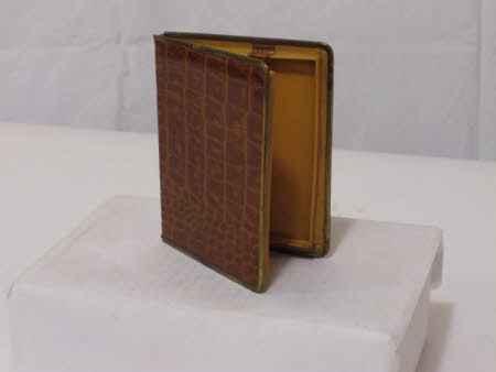 Cigarette case