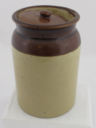 Storage jar with lid